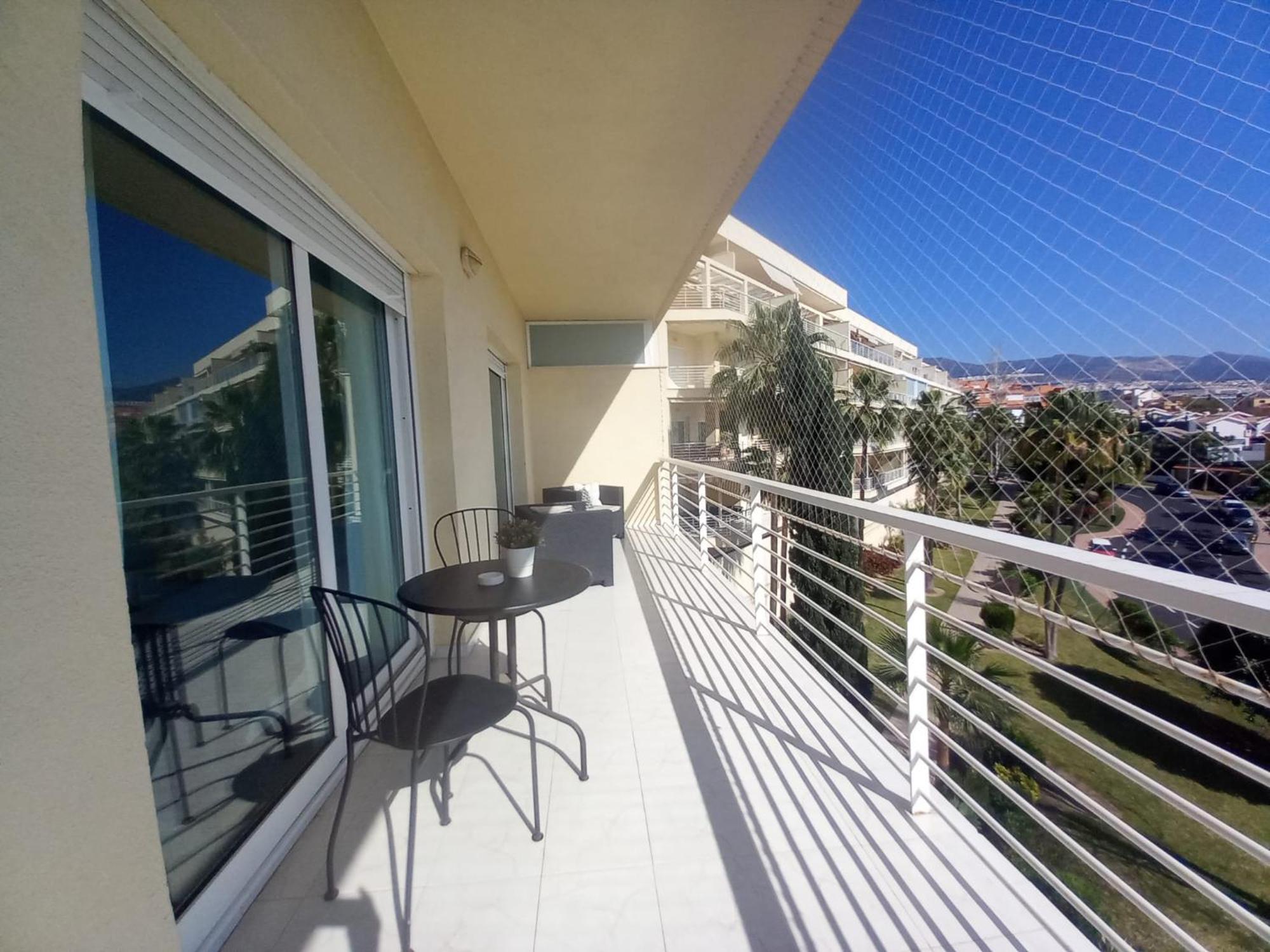 Amplio, Luminoso Y Moderno Apartamento Con Amplia Terraza Y Hermosas Vistas En Exclusiva Urbanizacion Benalmádena Exterior foto